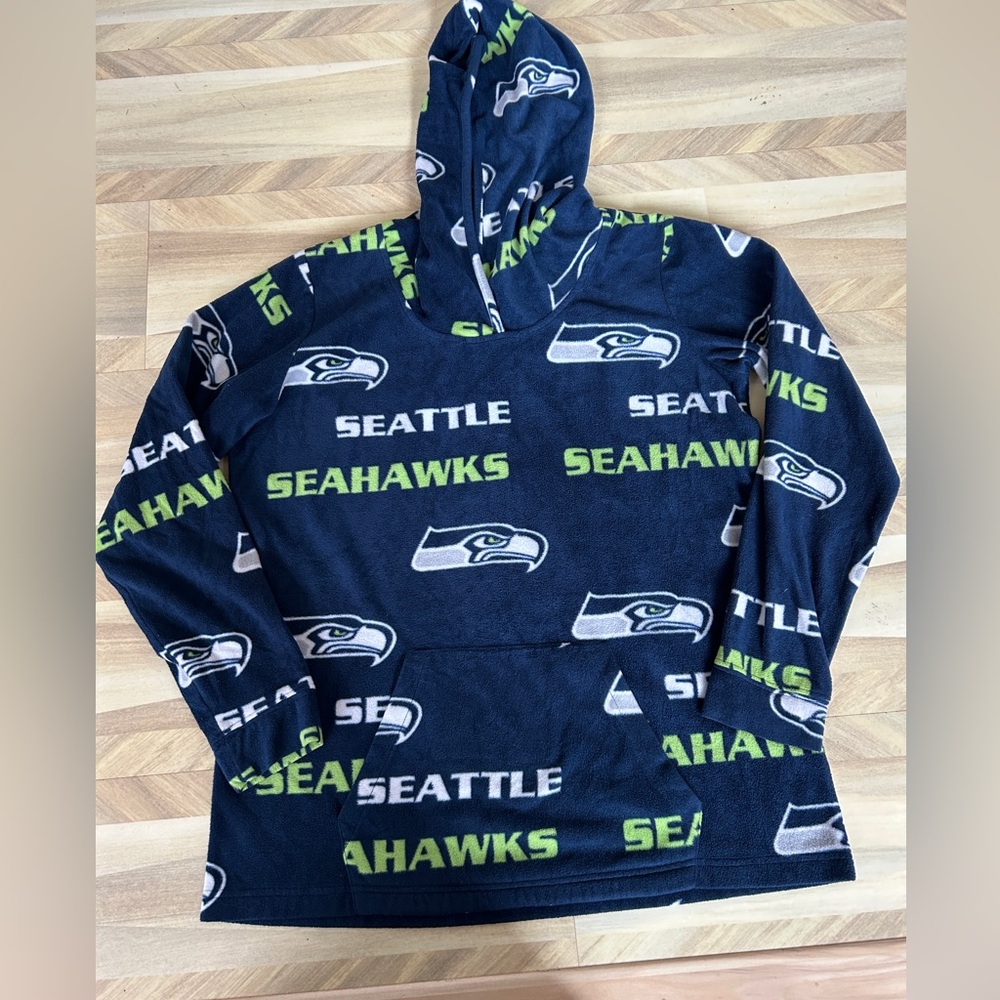 SEATTLE SEAHAWKS HOODY WITH FRONT POCKET